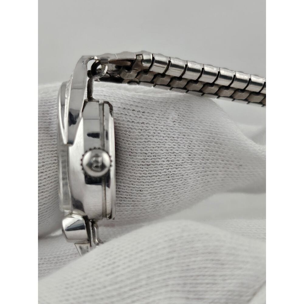 1968 Ladies Bulova 17 jewel "Leading Lady" Cocktail Watch Band Mint Condition - Picture 8 of 16